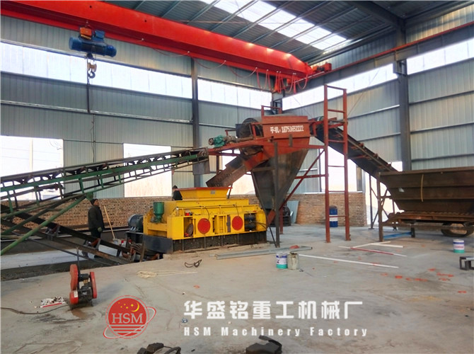 對輥破碎機(jī)和滾筒篩一起發(fā)貨